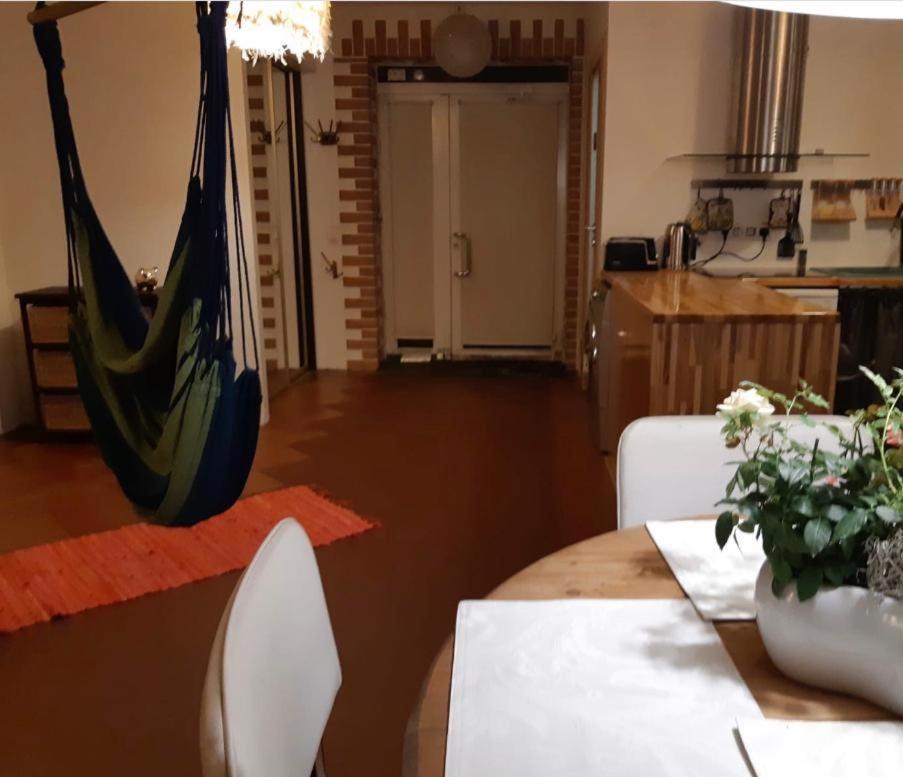 2 Story Studio Apartment Free Parking Included Рига Екстериор снимка