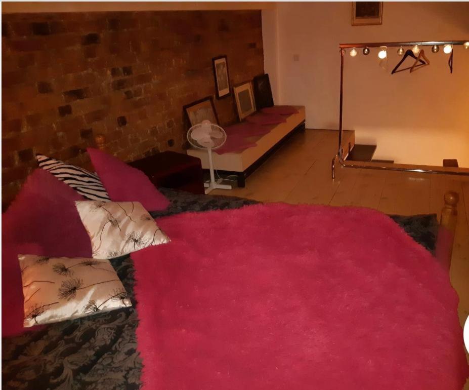 2 Story Studio Apartment Free Parking Included Рига Екстериор снимка