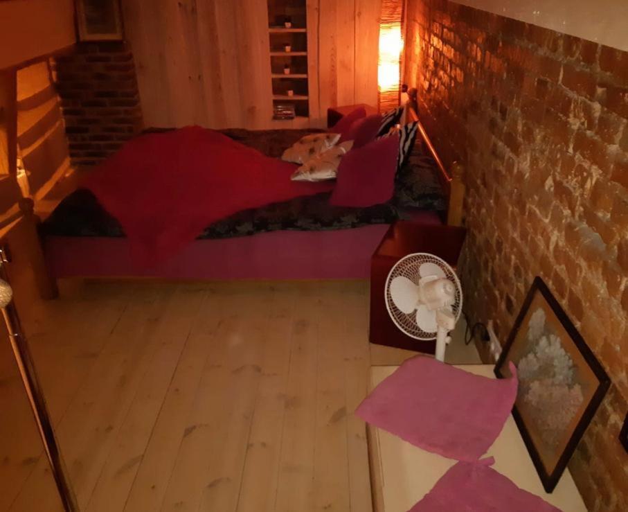 2 Story Studio Apartment Free Parking Included Рига Екстериор снимка